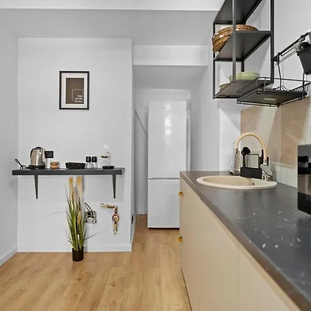 Riverview Downtown Boulevard Apartment *